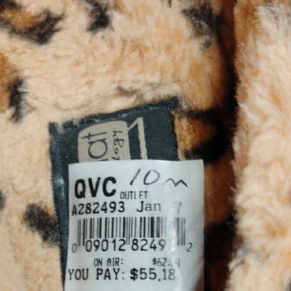 Skechers Black and Tan Furry Slippers - Picture 2 of 3